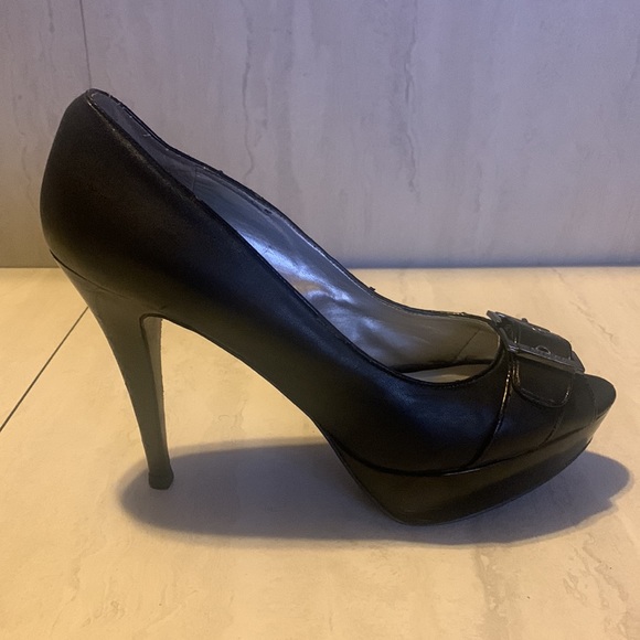 Guess Women's Black Leather High Heels Size 9.5M - Picture 7 of 15